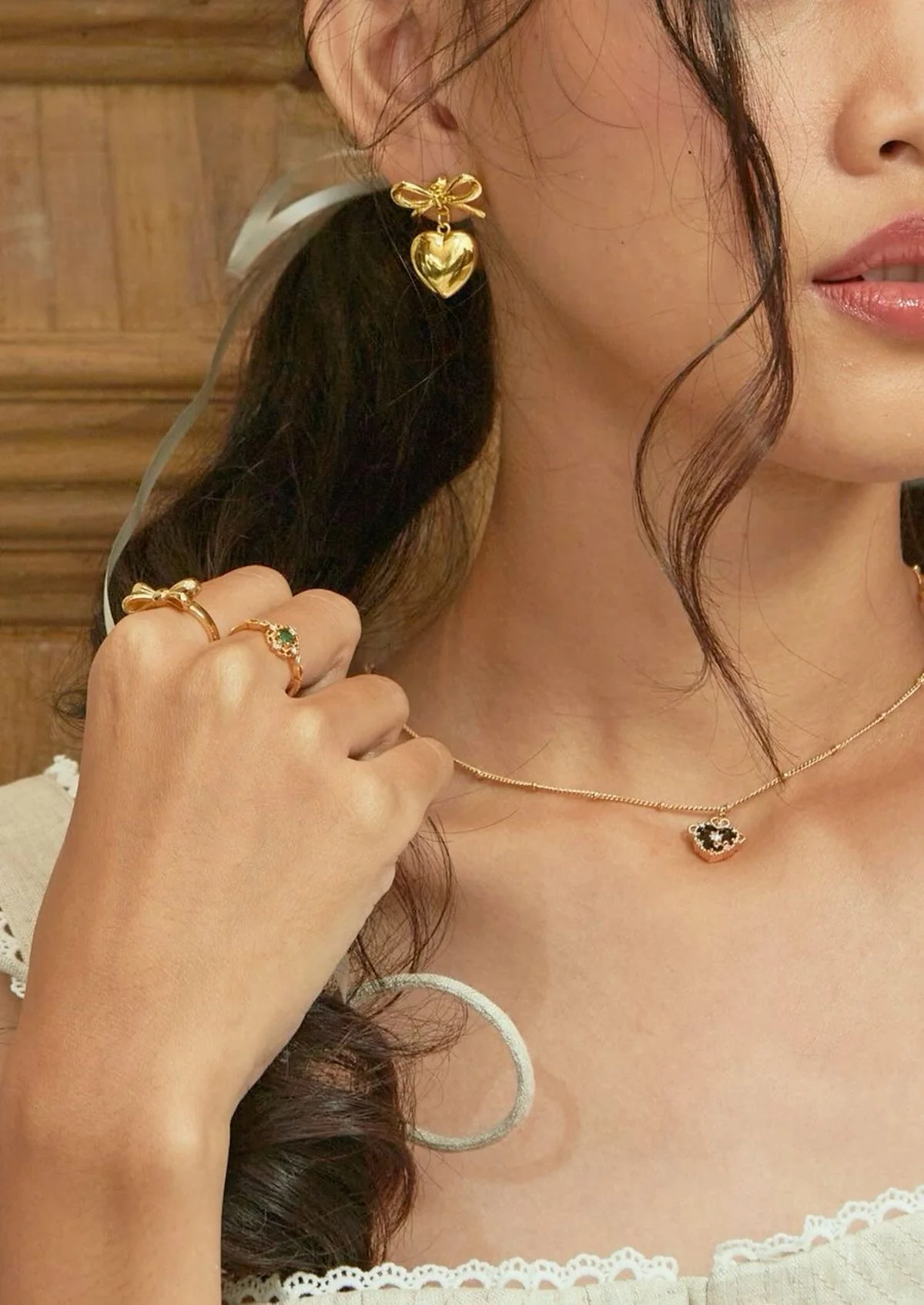 cupid bow earrings - Image 4