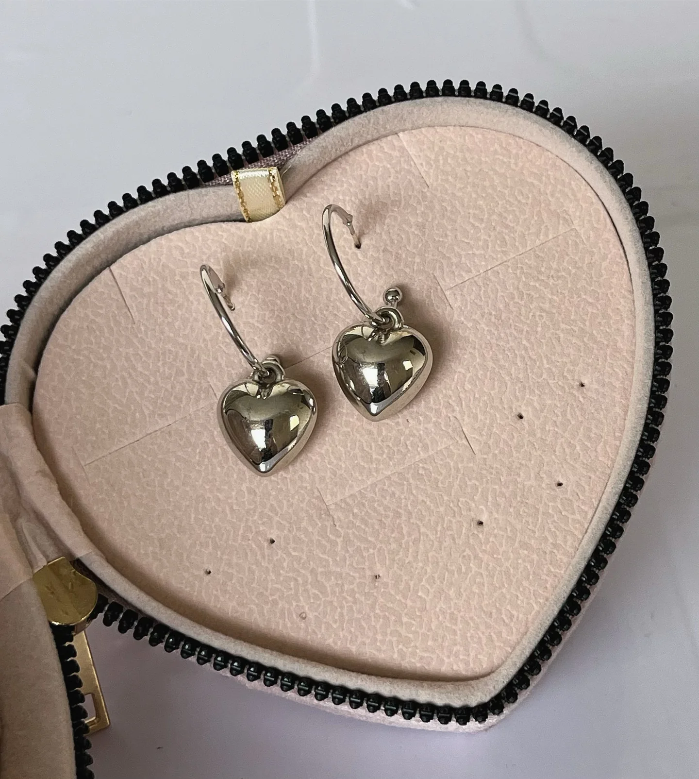 heart dangle earrings - Image 4