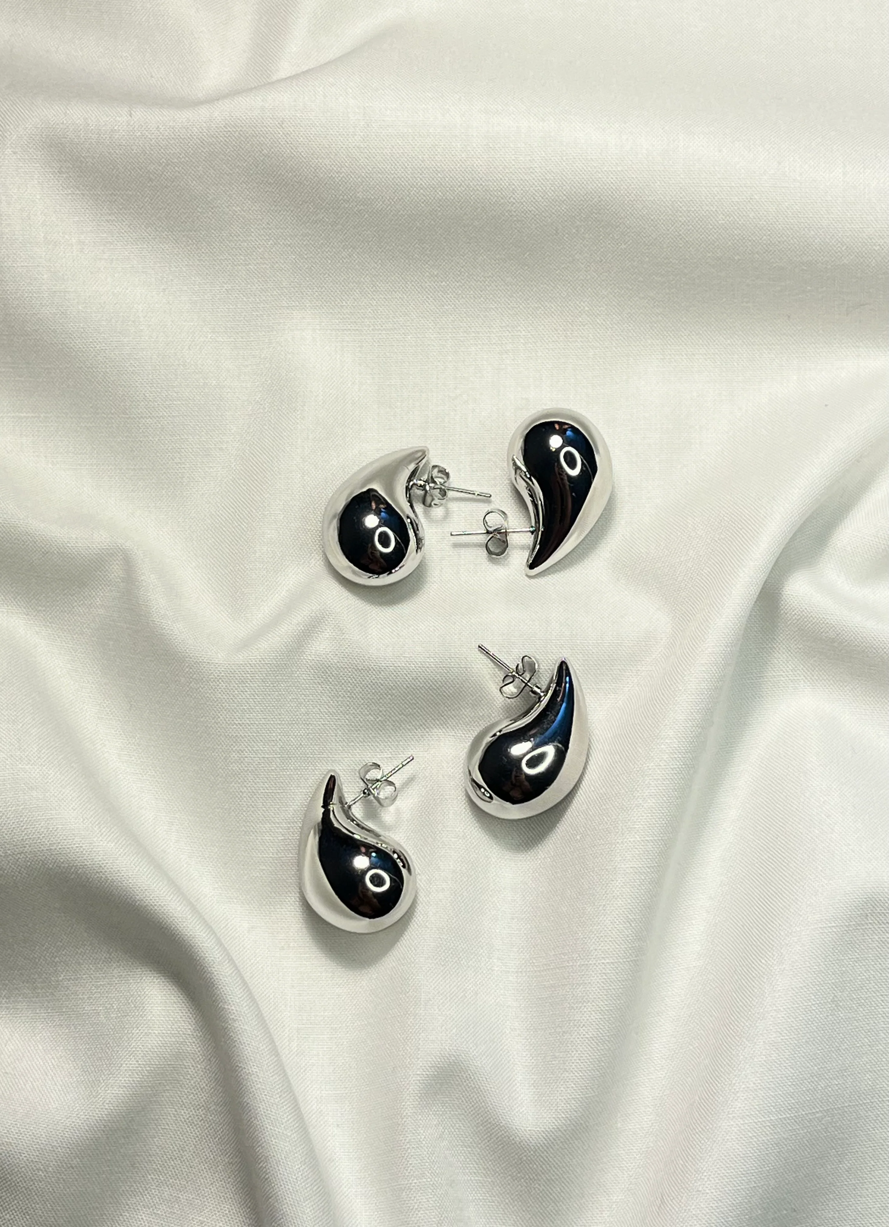 puffy drop earrings - Image 5