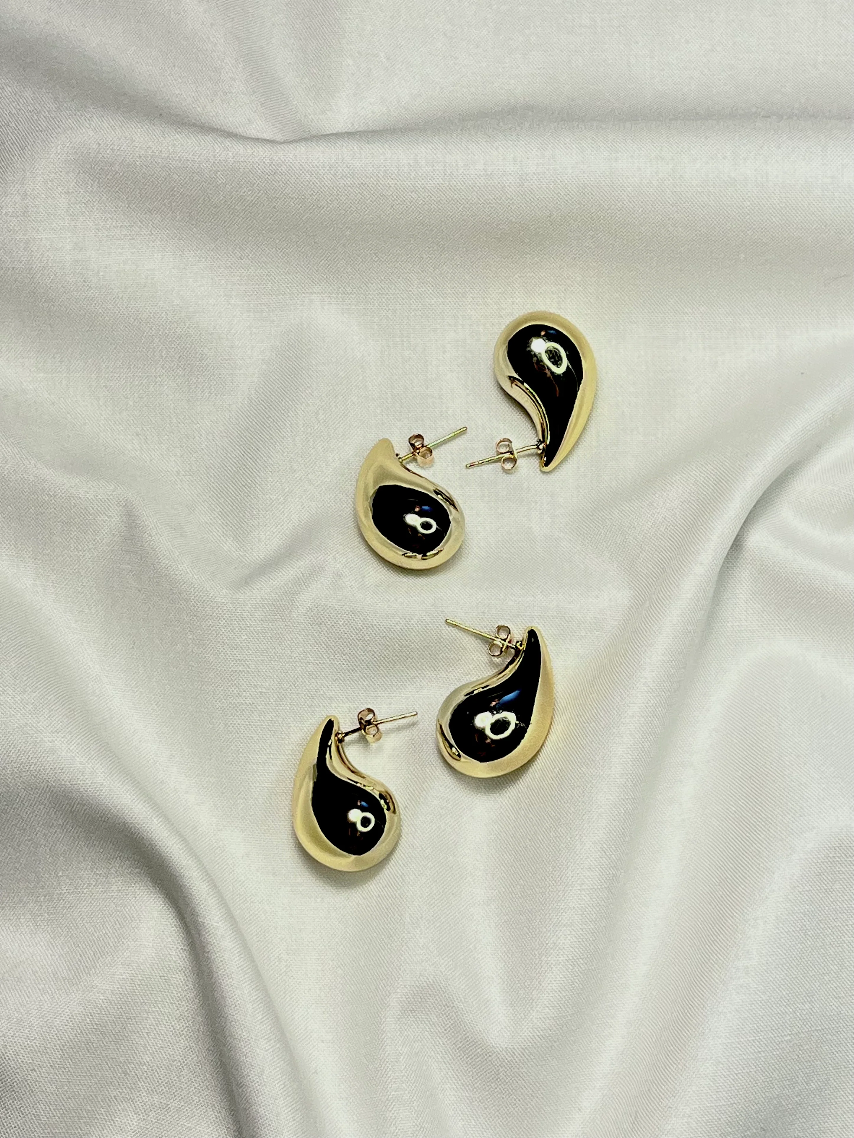 puffy drop earrings - Image 6